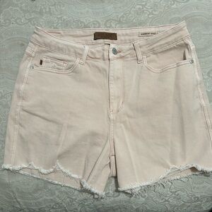 Judy Blue Women's Light Pink Frayed Jean Shorts